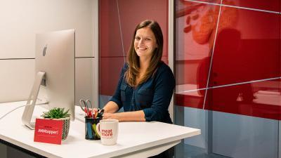 Medewerker aan bureau