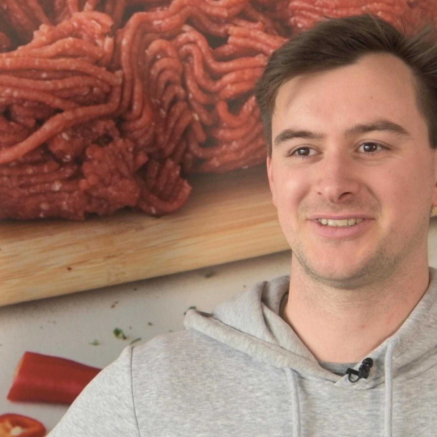 Roberto, HR officer Meat&More